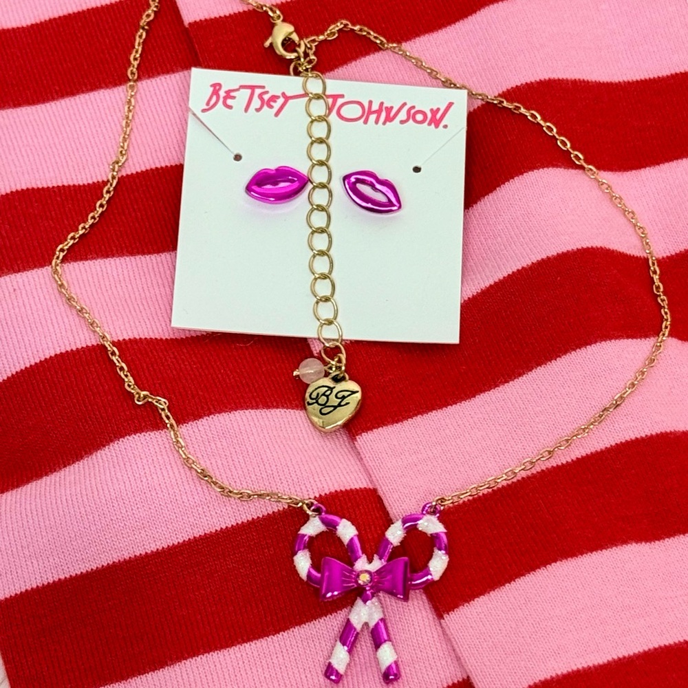 Betsey Johnson HOLIDAY WHIMSY PEPPERMINT TWIST Candy Cane Necklace earings set